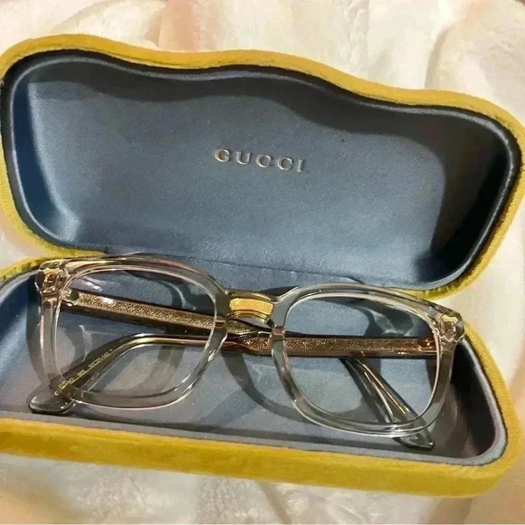 Gucci 100% authentic eyeglasses, case, dust bag and glasses towel - Picture 12 of 14